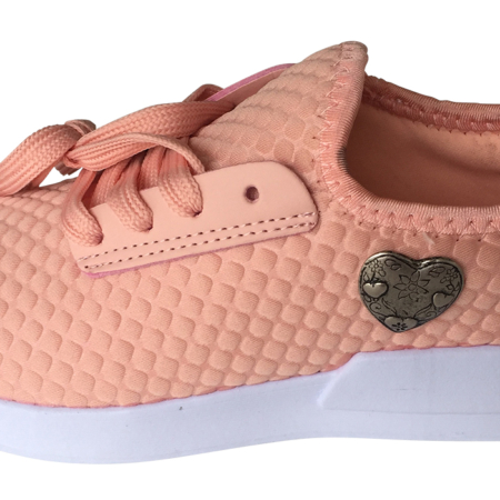 damen sneaker nude dirndl lederhose mit herz sticker von by johanna