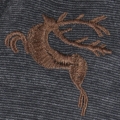 Detail Hirschstickerei vegane Herren Trachten Strickjacke Grau